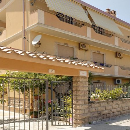 Appartamento Casa Vostra Bosa Bagian luar foto