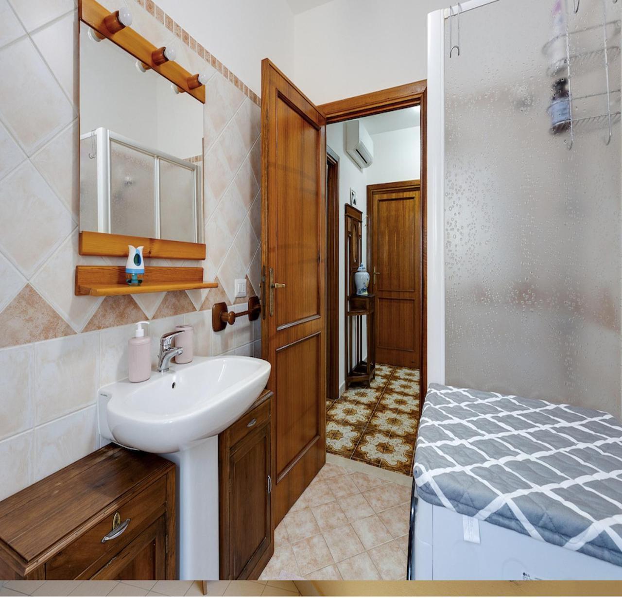 Appartamento Casa Vostra Bosa Bagian luar foto